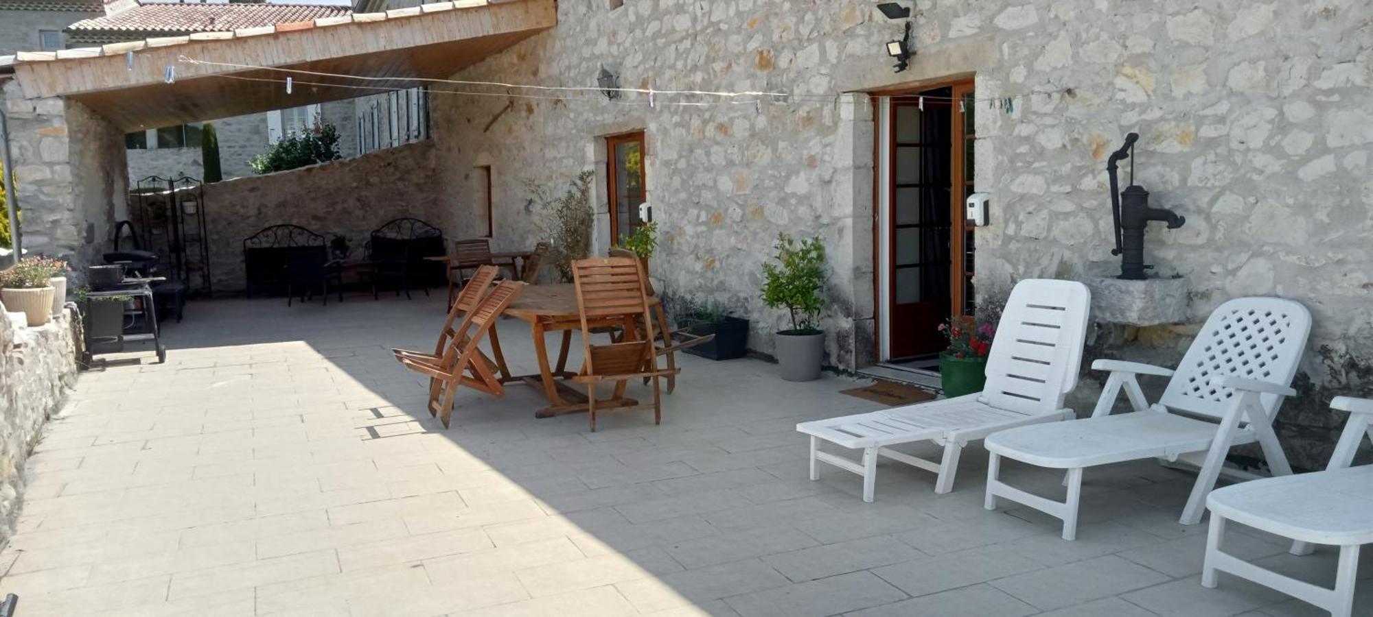 Bed and Breakfast La Dame Blanche à Saint-Maurice-dʼIbie Extérieur photo