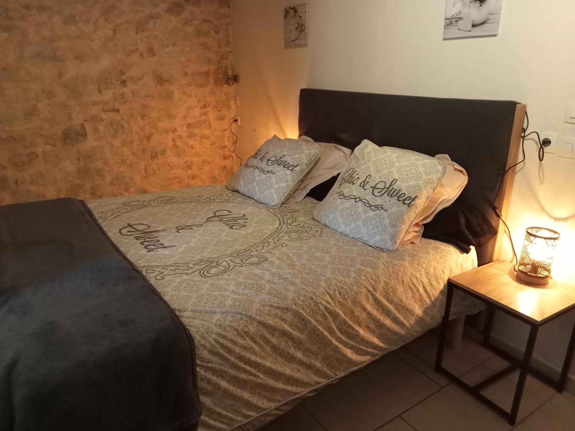 Bed and Breakfast La Dame Blanche à Saint-Maurice-dʼIbie Extérieur photo